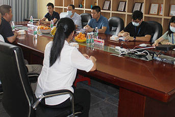 街道领导来深圳强和电机有限公司送关怀