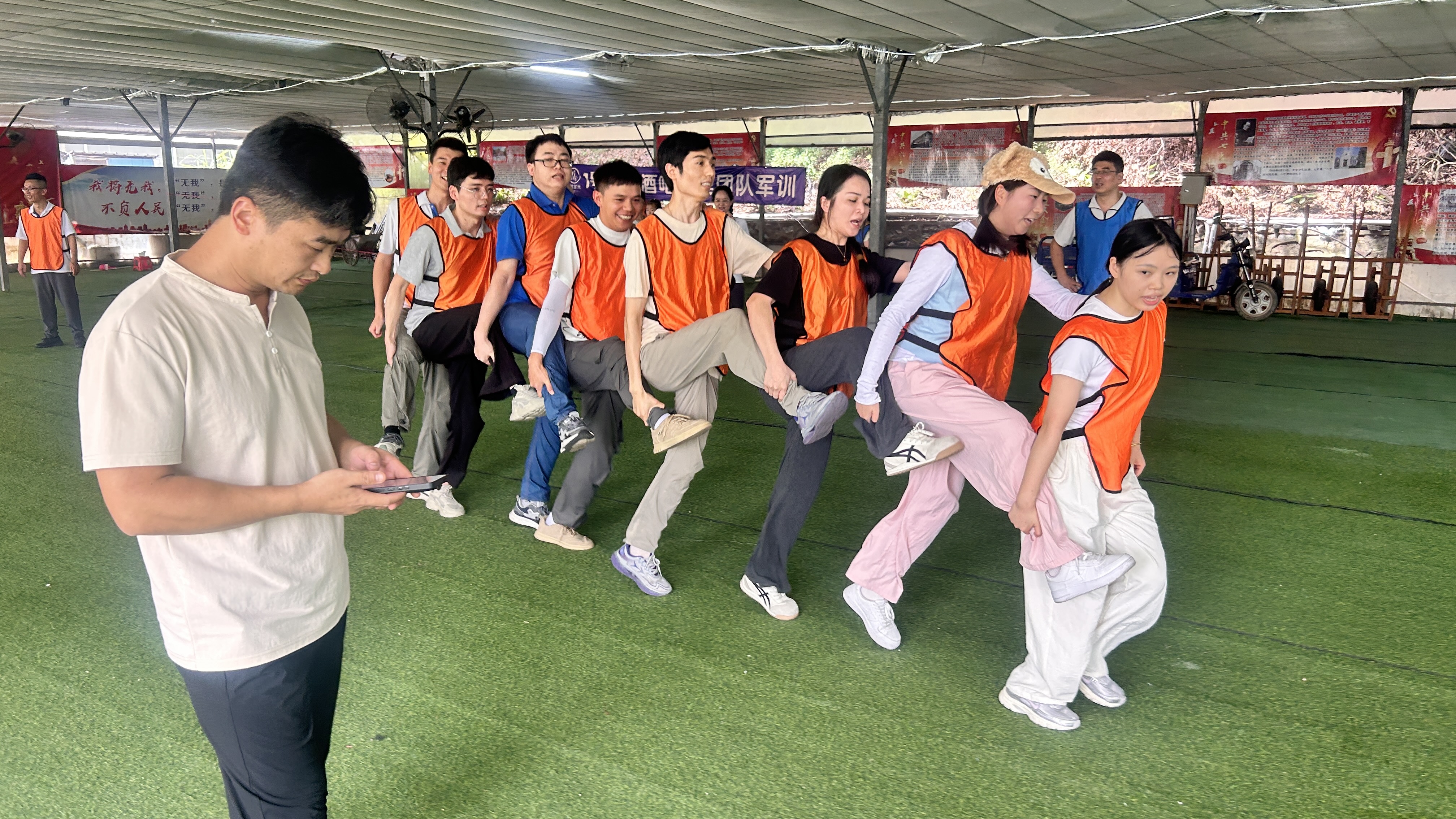 强和电机团建小火车项目照.jpg